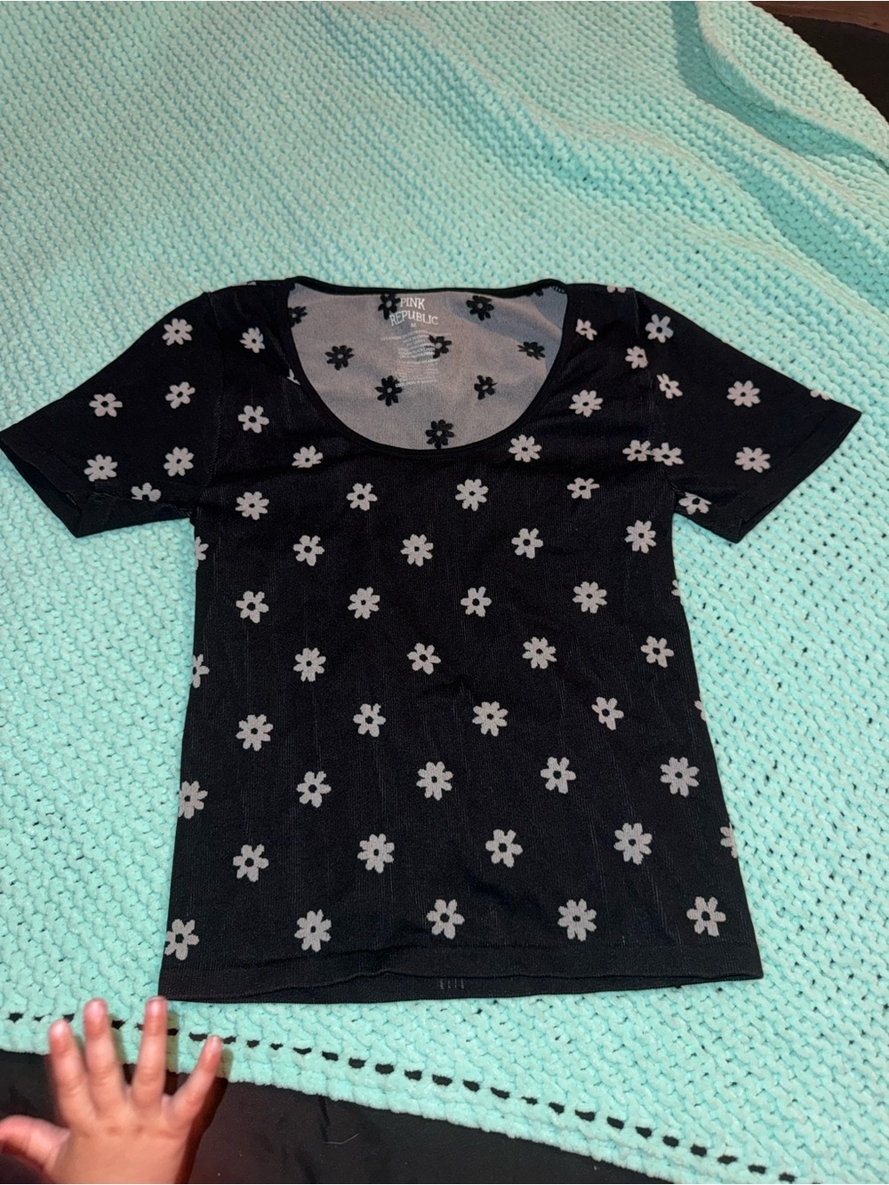 Pink Republic Black Short Sleeve Mesh Top with White Daisy Print